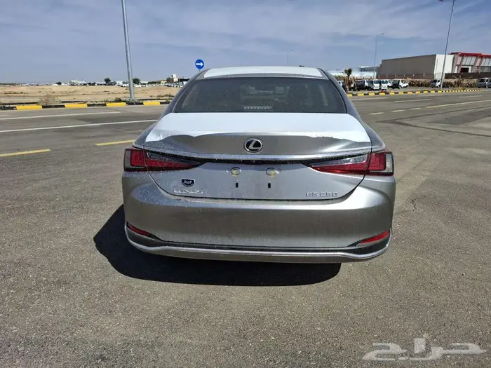 LEXUS ES250 2025 9