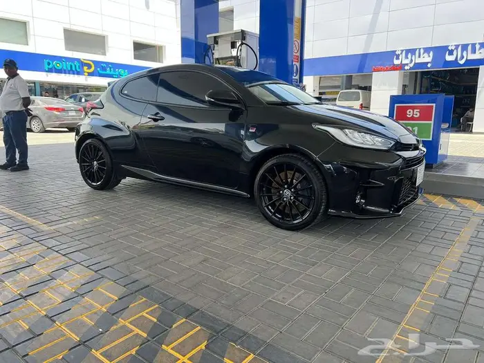 TOYOTA YARIS GR 4
