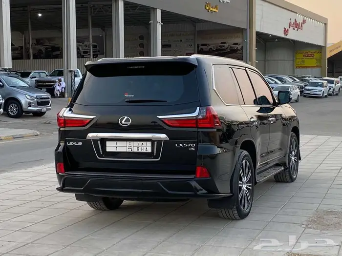 لكزس LX570 فل كامل 2018 7