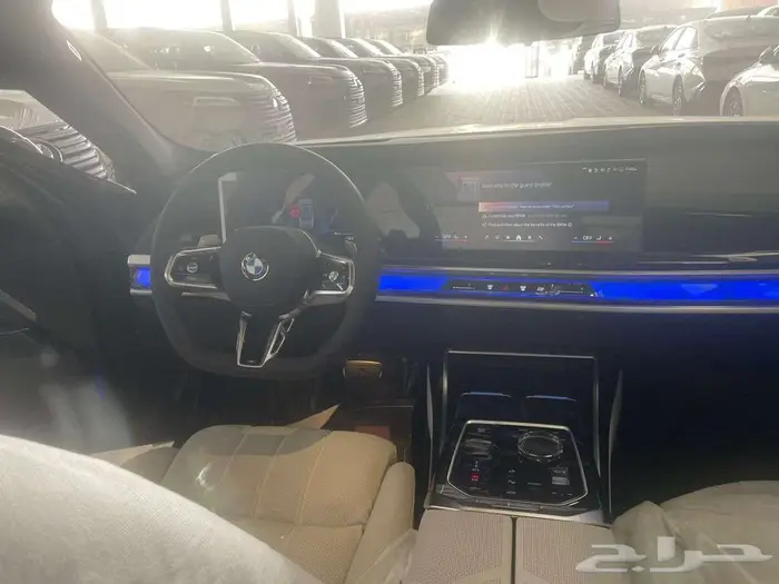 بي ام دبليو 735i موديل 2026 اسود خليجي 18