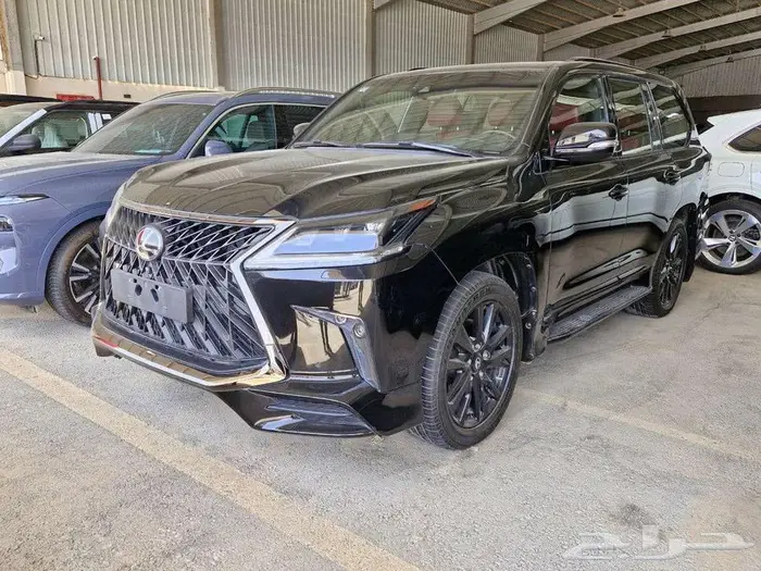 لكزس LX570 موديل 2019 بلاك اديشن وكاله ممشى 263000 1