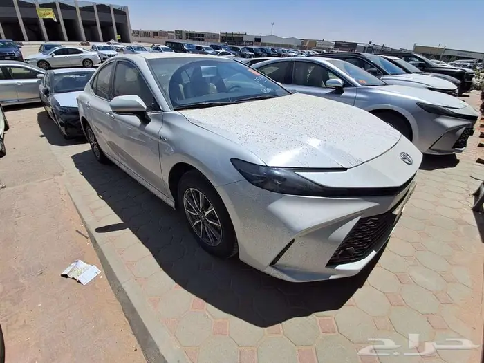 تويوتا كامري E 2025 هايبرد ستاندر سعودي بسعر 106225 ريال 2