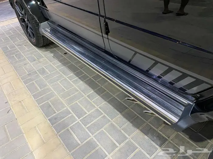مرسيدس G63 موديل 2019 اسود ماشيه 150الف كم 20