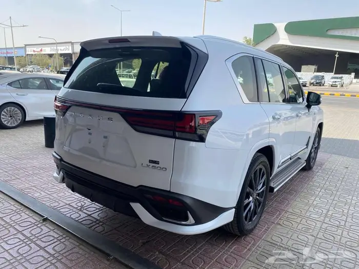 لكزس LX600 F SPORT 2025 6