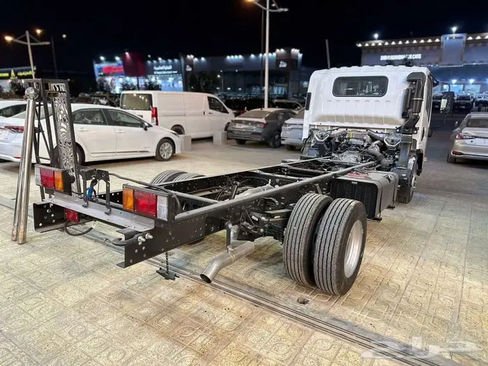 ايسوزو دينه 5 طن 2025 شاص 4.95 متر كاش وتقسيط 8