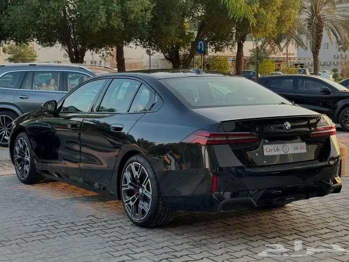 بي ام دبليو 520اي . 2026 ام كت 3