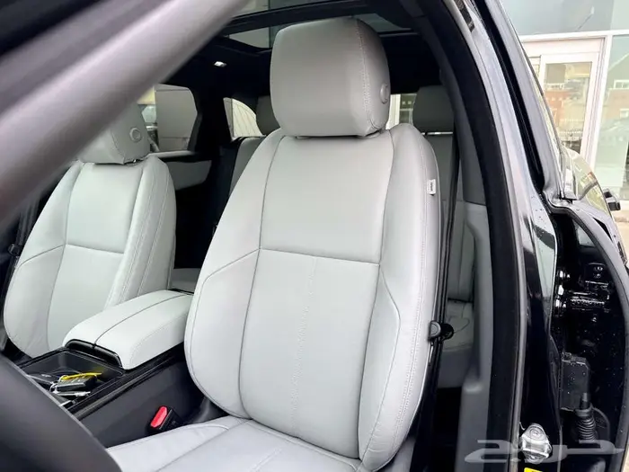 Range Rover Velar Dynamic SE 2026 6