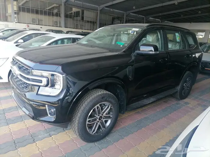 فورد ايفريست XLS دبل بنزين 2025 سعودي 7