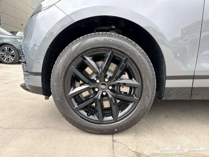 Range Rover Velar Dynamic SE 2026 5