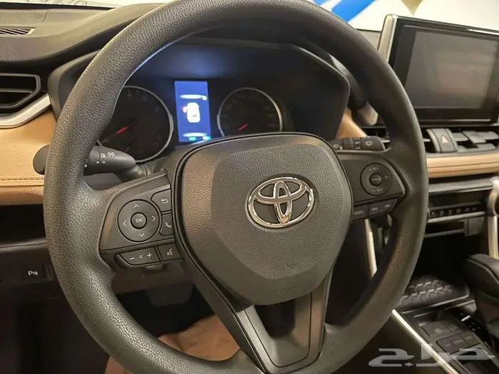 تويوتا RAV4 LE 4X2 2025 6
