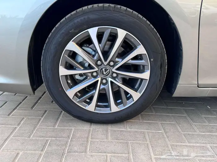 لكزس ES 250 بنزين اقل سعر كاش واقساط 5