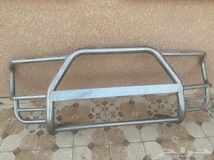 للبيع نسافات ورفارف نيسان 1