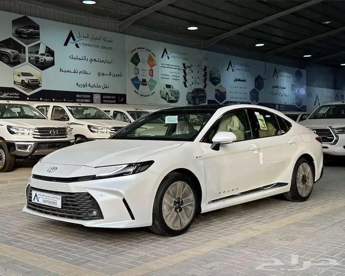 تويوتا كامري LE هايبرد 2025 1