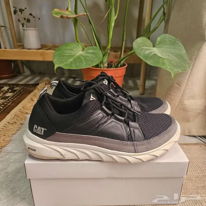 CAT man shoes size 44 0
