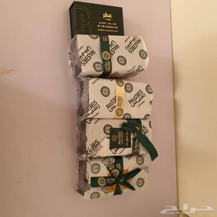 للبيع عطور 1