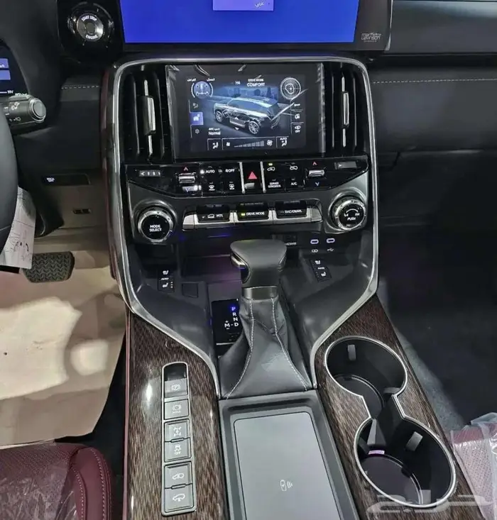 لكزس LX600 BB موديل 2025 ابيض كاش واقساط 6