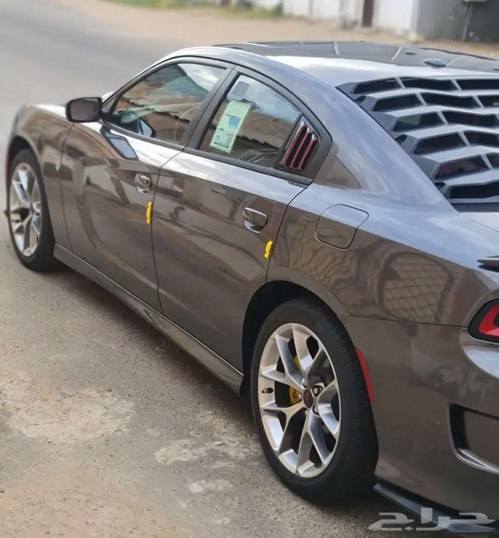 لعشاق الفخامة دودج تشارجر 2020GT 5