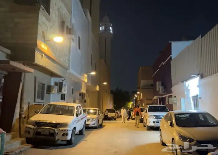 للإيجار دور علوي سكن افراد   شركات بحي منفوحة السعر 30 الف 1