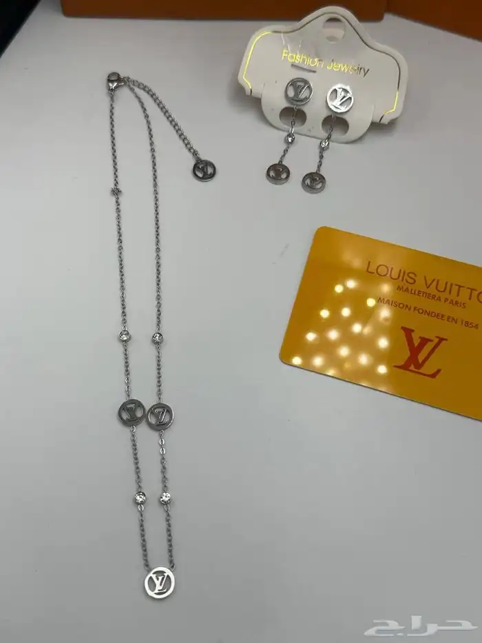 اكسسوارات ماركات درجه اولى مع جميع ملحقاته 66
