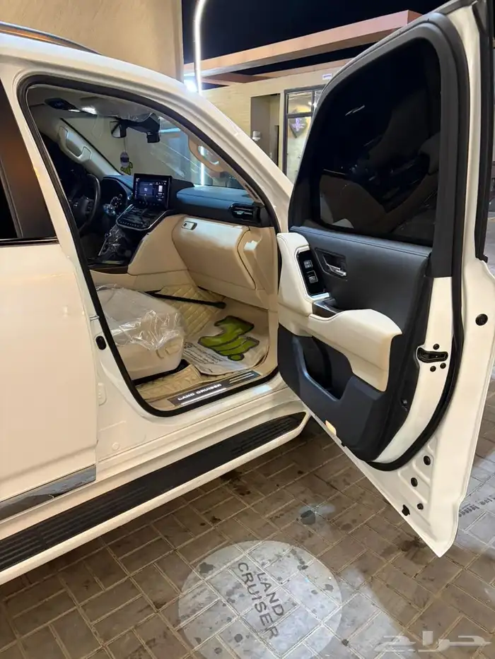 لاندكروزر 10