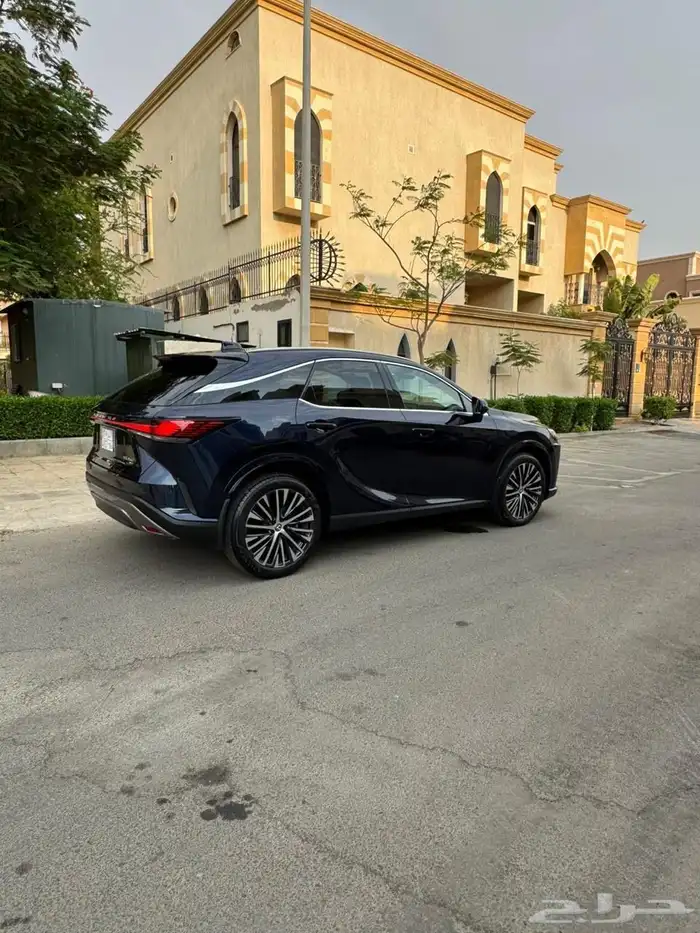 لكزس RX 2023 فئة (BB) 28 الف كم فقط 5