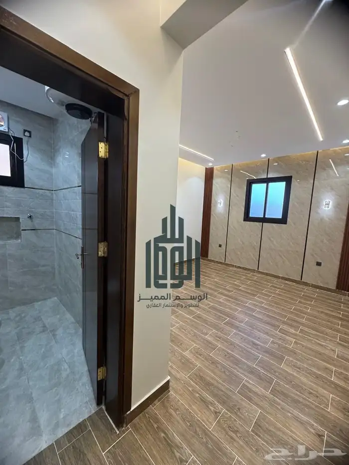 فلة روف أرضي للإيجار بحي الشفا 7