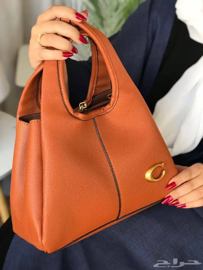 شنط نسائيه تقليد ماركه هاي كواليتي والماستر بالحبه والجمله 30