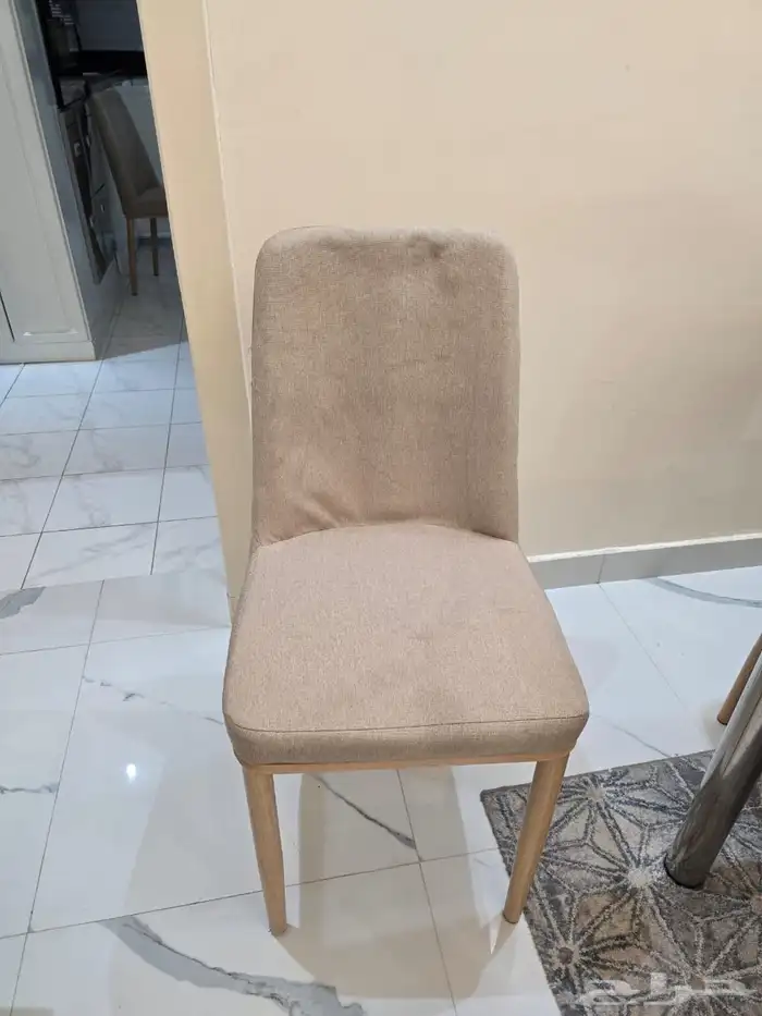 طاولة طعام خشب للبيع 1