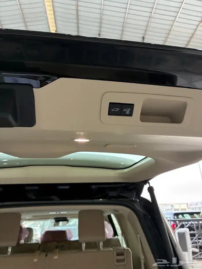 لاندكروزر 2025 L5 10