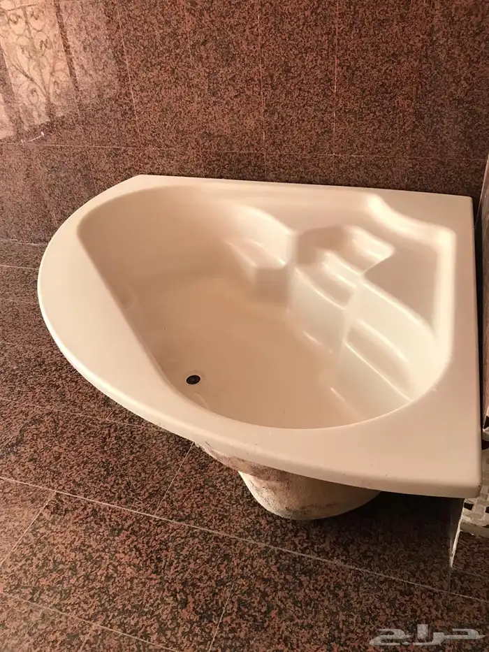 بانيو زاوية بانيو مربع ادوات صحية مواد سباكة 0