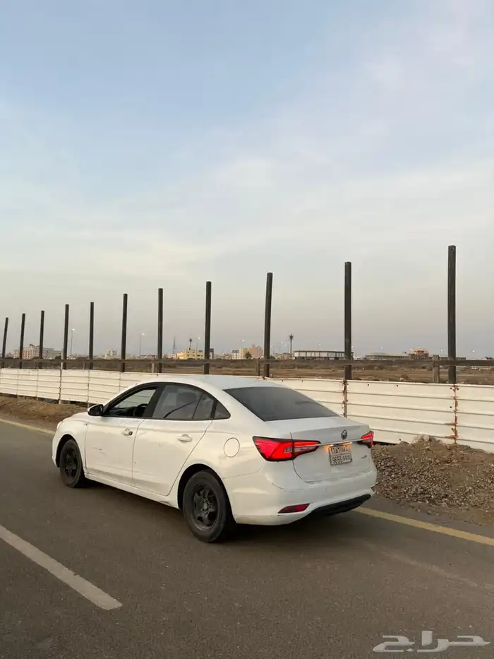 سيارة ام جي 5 0