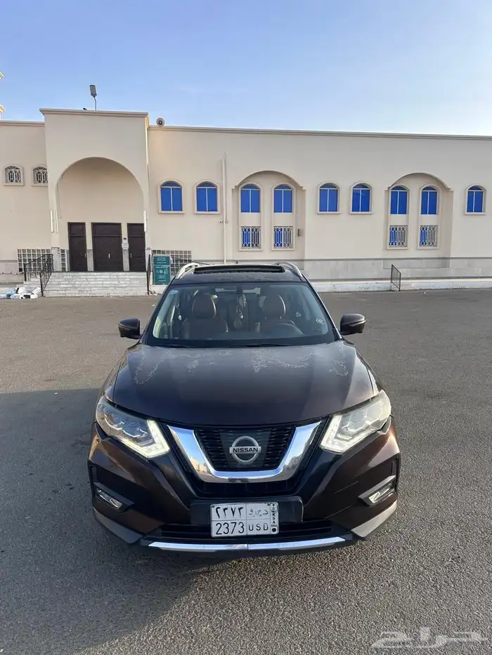 سيارة نيسان اكس تريل 2018 8