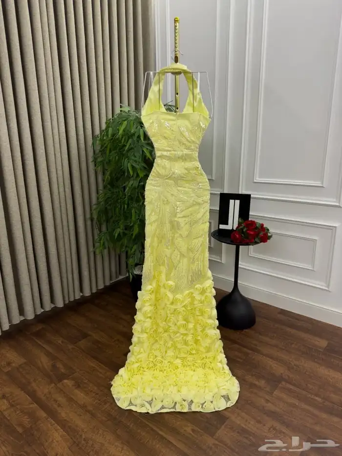 افخم تشكيلة فساتين لسهرات و مناسبات مميزة بأسعار مغرية جدا 37