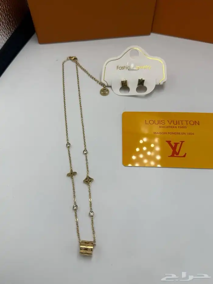 اكسسوارات ماركات درجه اولى مع جميع ملحقاته 76