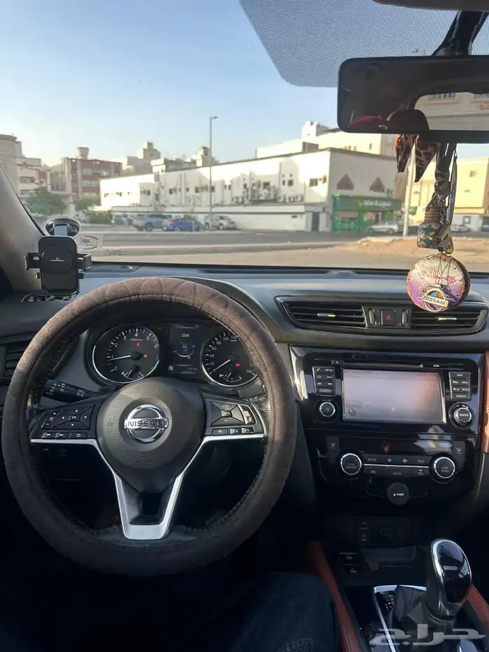 سيارة نيسان اكس تريل 2018 13