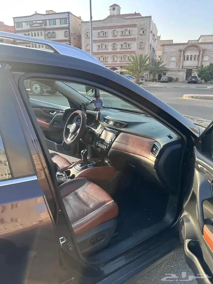 سيارة نيسان اكس تريل 2018 15