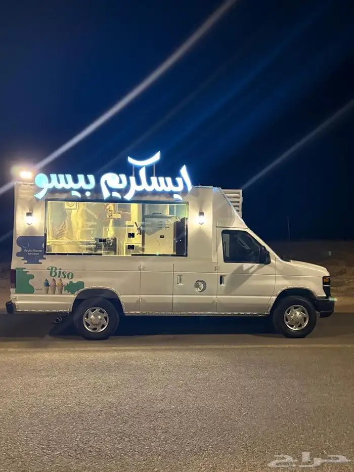 سيارة آيسكريم فان فوردe350 3