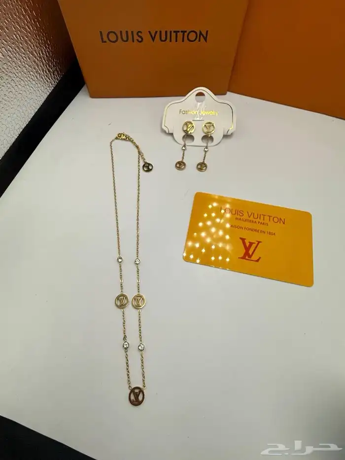 اكسسوارات ماركات درجه اولى مع جميع ملحقاته 51