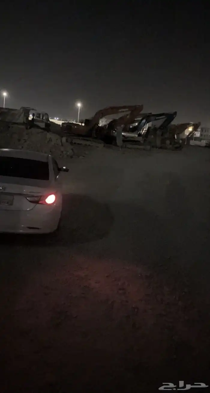 بوكلينات حفر وترحيل لدينا شركات لل المشاريع الكبار 1
