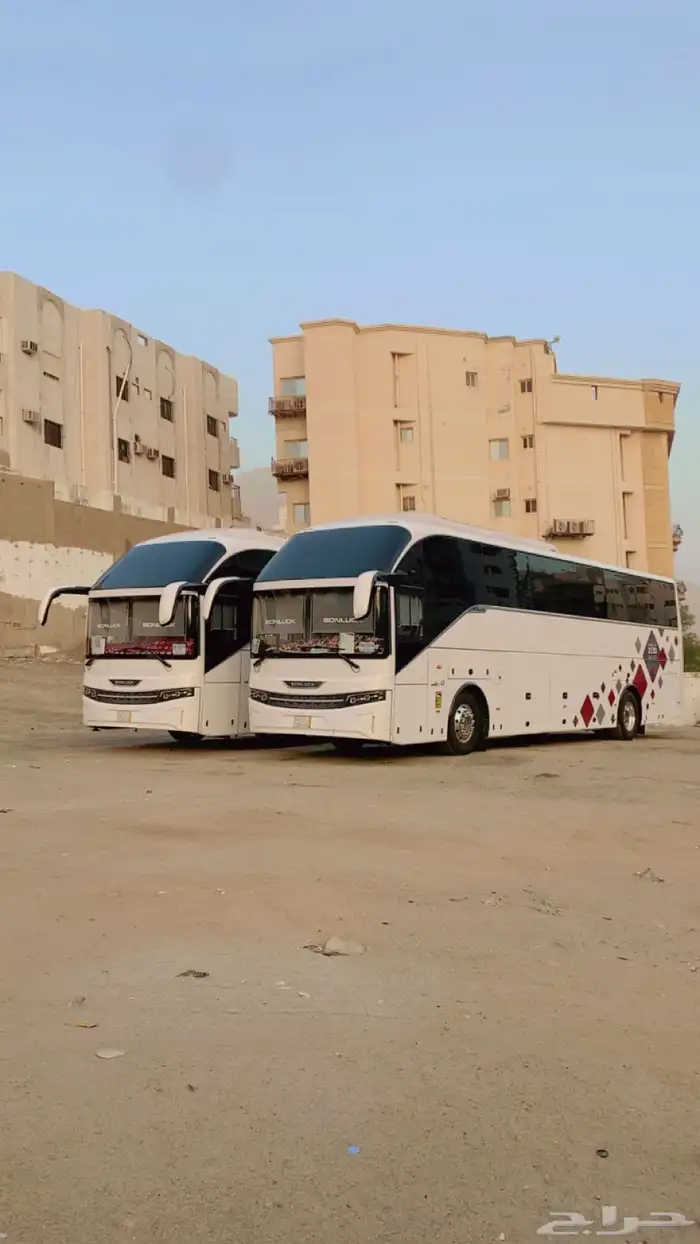 يوجد لدينا باصات 50 راكب موديلات حديثة 2026 للإيجار 4