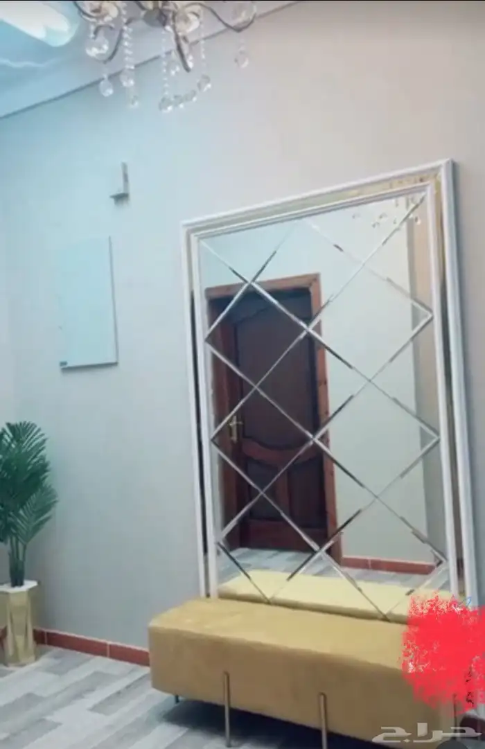 مراية مع كرسي نظافه 0