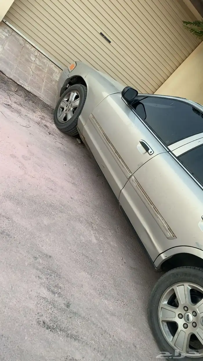 فورد فكتوريا 2011 3
