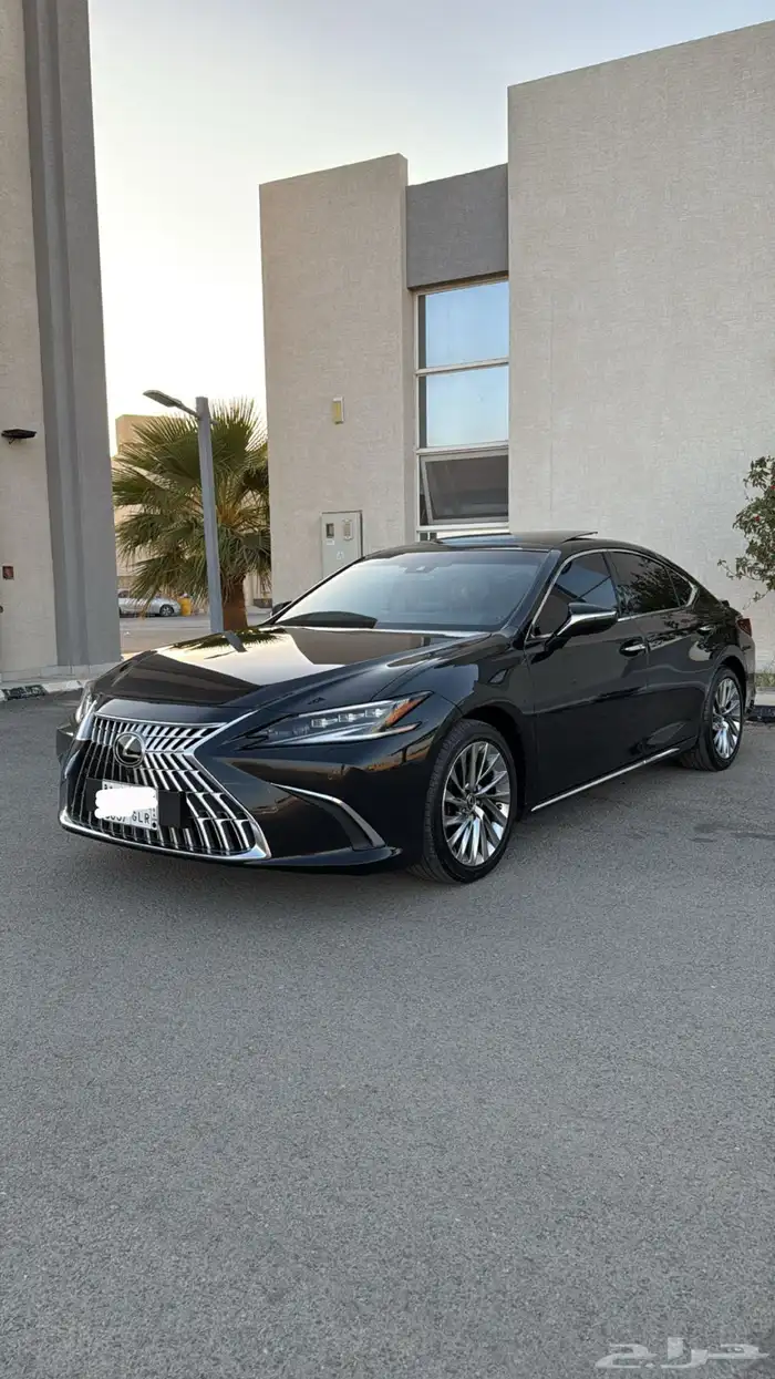 لكزس ES350 موديل 2024 فل اعلى فئه DD شبة جديدة 2