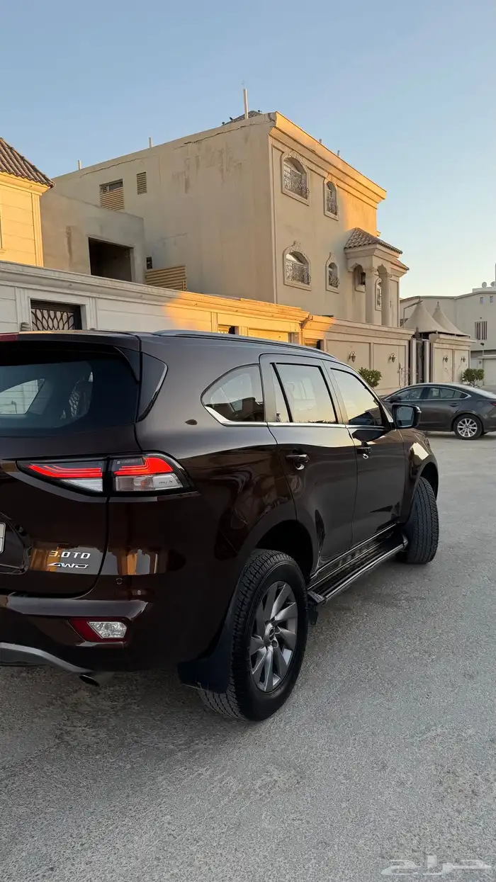 جيب ايسوزو 2022 MUX دبل فل كامل 3