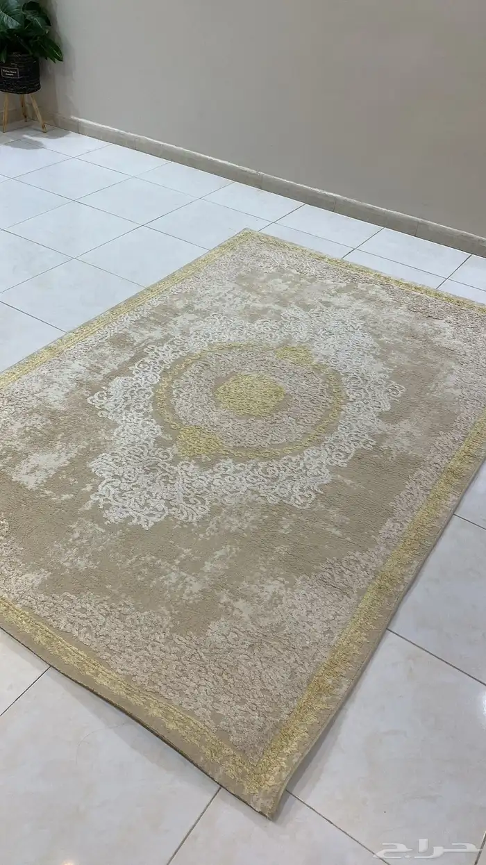 فرشة اماراتي ونظيف العرض متر ونص الطول مترين 1