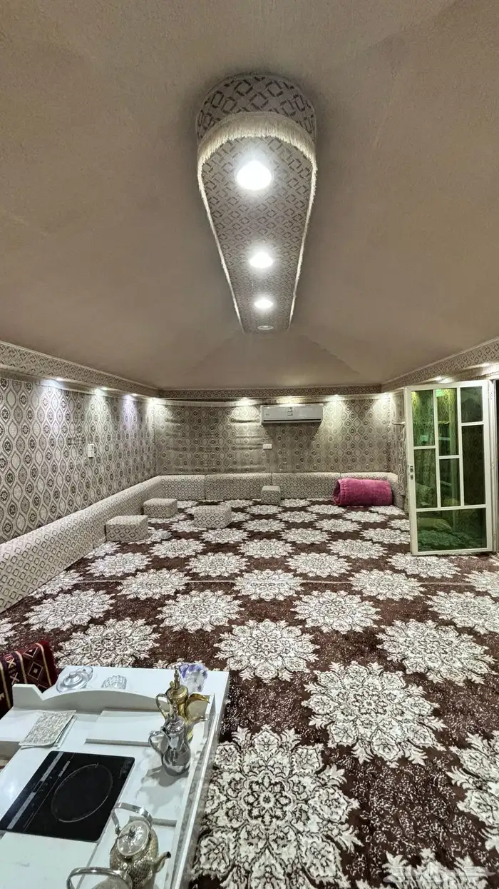 للبيع مجلس رجال مشب 1