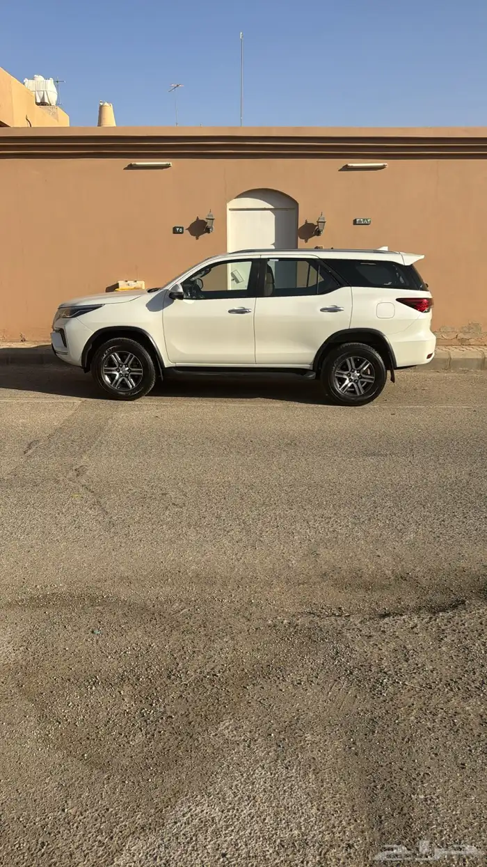 للبيع جيب فور شنر المديل 21 0