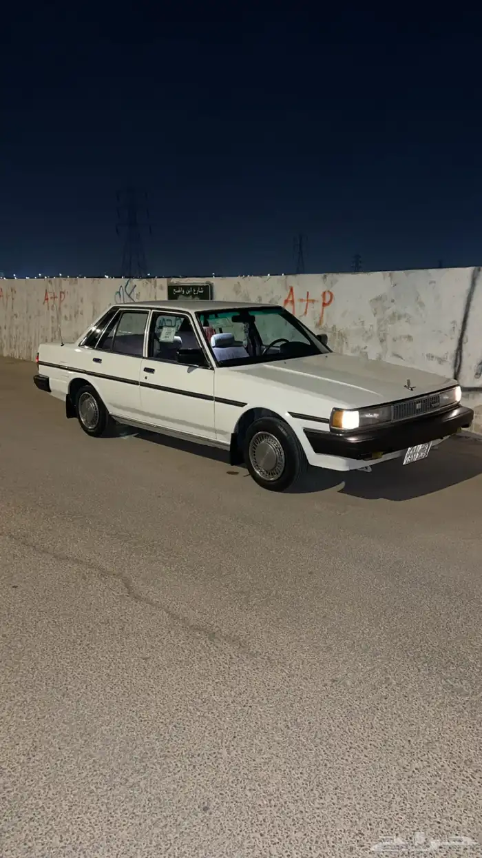 كرسيدا 1988 نظيفه ممشى 261 الف لاهل الصنف 7