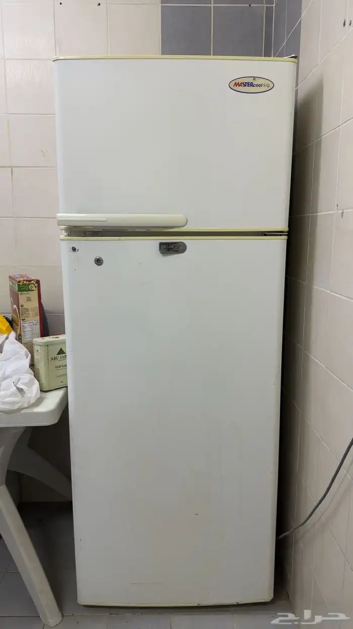 ثلاجه وفرن للبيع نظيف 0