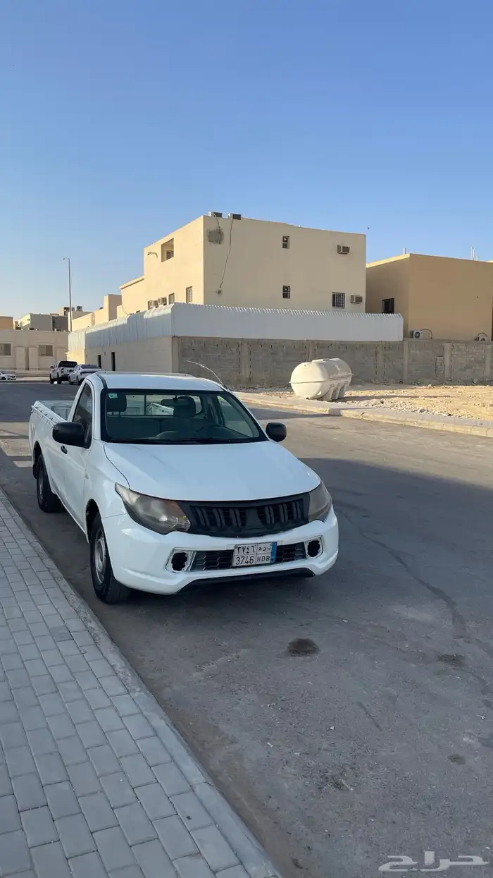 مستبيشي L200 نضيف 2